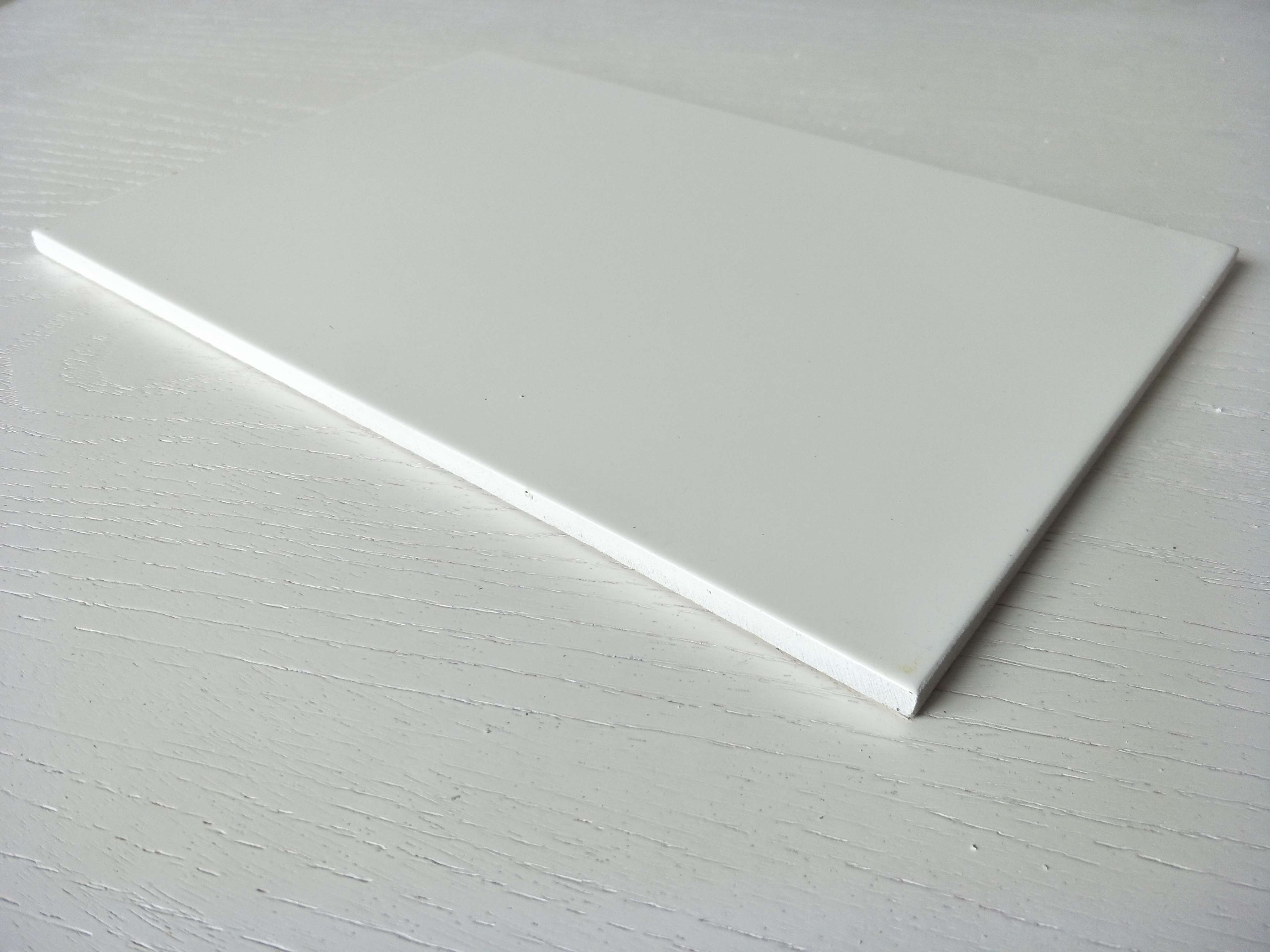 索洁板(白色,颜色可定制) - 普林板业